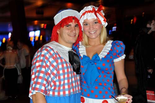 Halloween 2009 - Vampires + Vixens