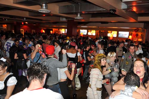 Halloween 2009 - Vampires + Vixens