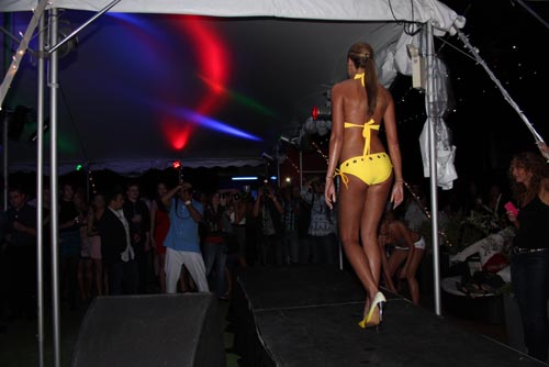 Fashion Up - Summer Fashions 2010