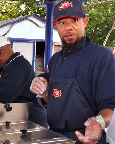 Sippin By The River 2010 (Gallery 1)