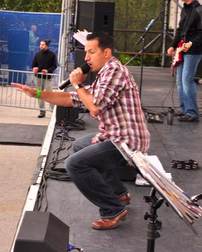 Sippin By The River 2010 (Gallery 1)