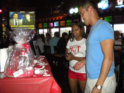 Fan Fridays @ Chickie & Pete's!