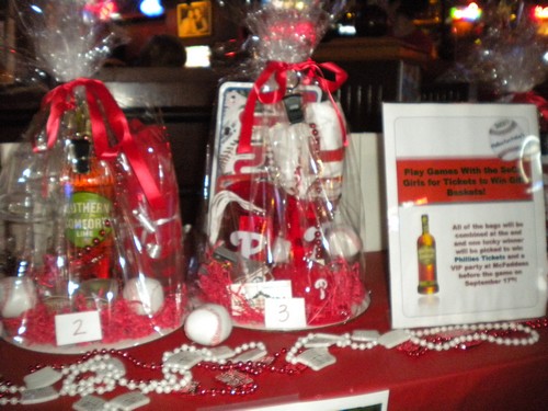 Fan Fridays @ Chickie & Pete's!