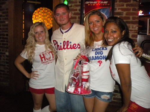 Fan Fridays @ Chickie & Pete's!