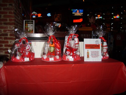 Fan Fridays @ Chickie & Pete's!