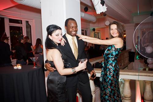 Resolution:  NYE 2012 @ TRUST  (Gallery A)