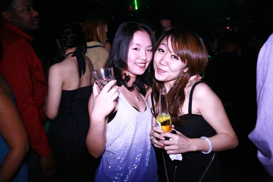 Hooked Up @ Whisper!