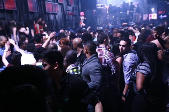 Hooked Up @ Whisper!