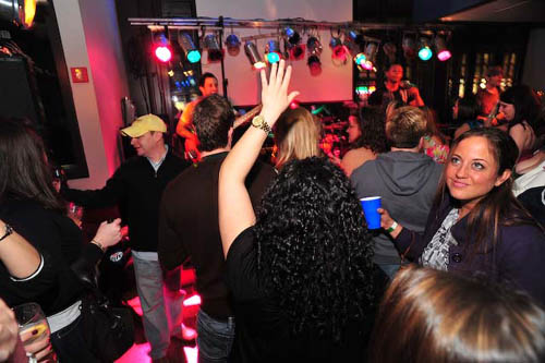 NYEPhilly.com Reunion Party @ Field House (Gallery 2)