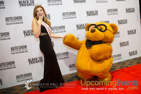 Black Tie Tailgate 2016 - Red Carpet Photos